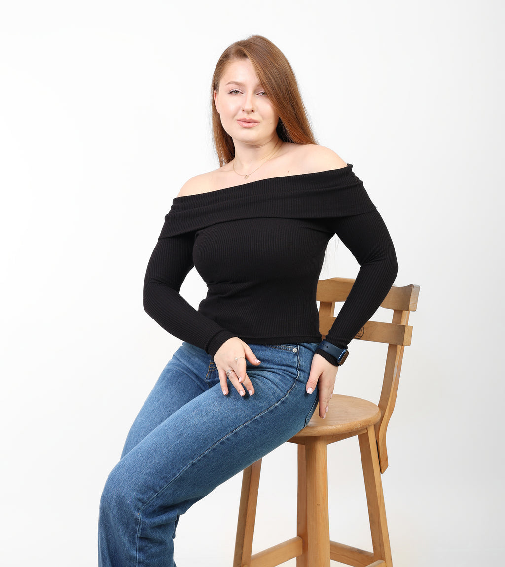 OFF -Shoulder Knitted Top - Black