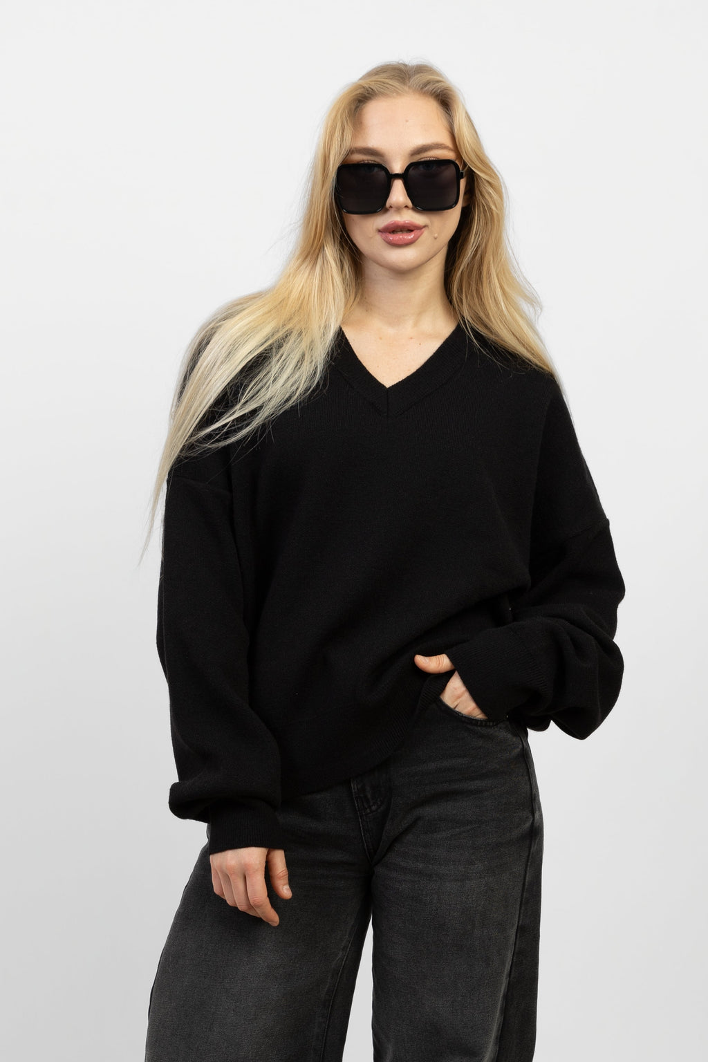 V-Neck Oversized Sweater - Black