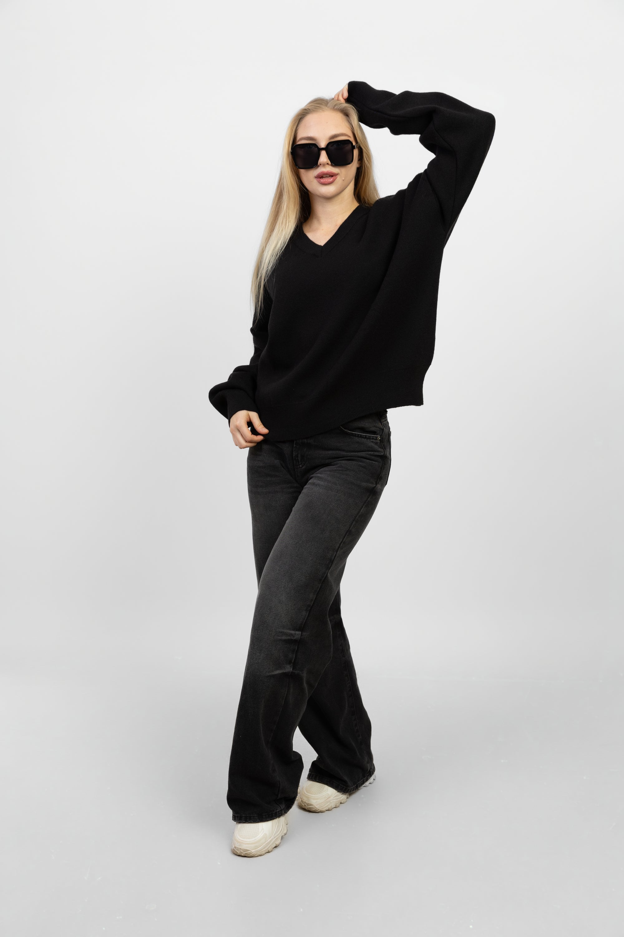 V-Neck Oversized Sweater - Black